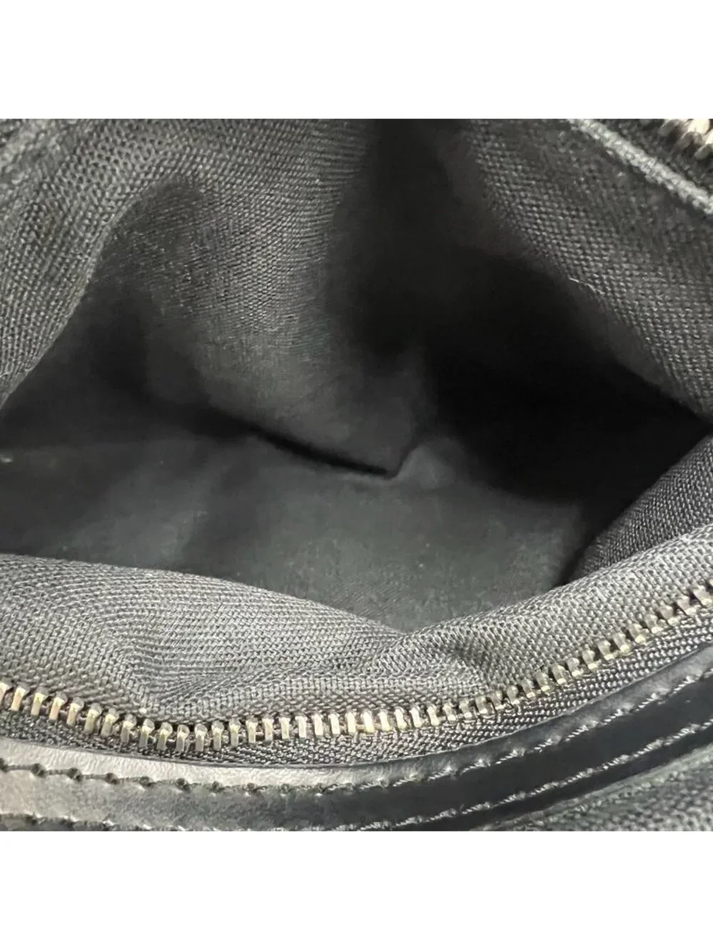 Louis Vuitton Kasbek PM Taiga Leather Tote Bag Business Black